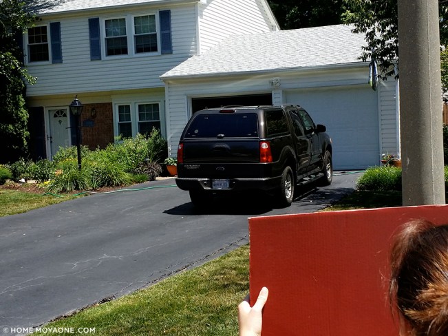 home-moyaone_choosing-a-color